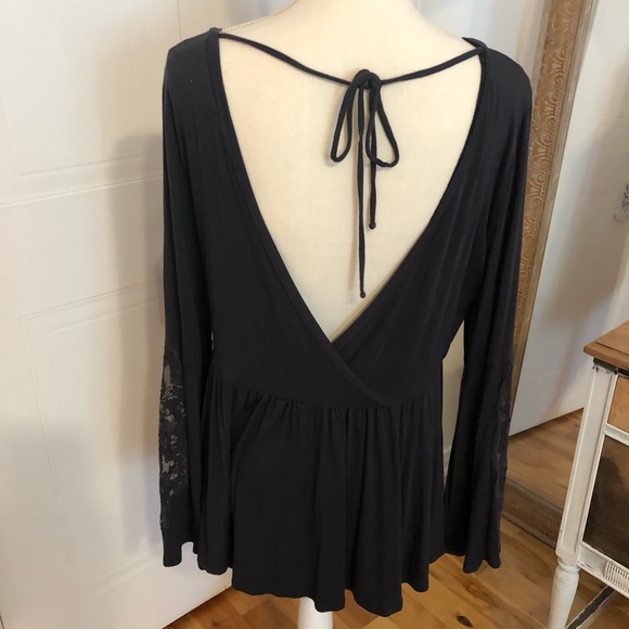 Top - Picture 3 of 4